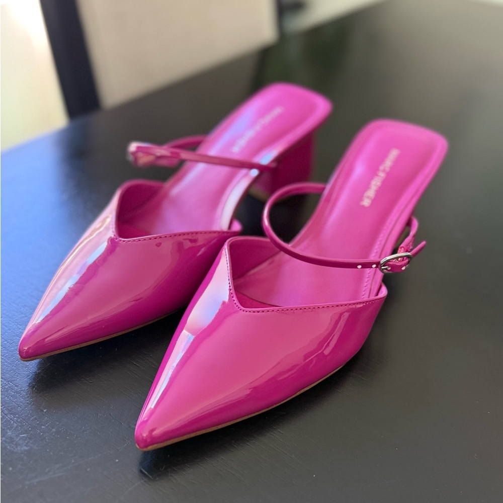 NWOT Marc Fischer Magenta Patent Leather Kitten Heel Mules